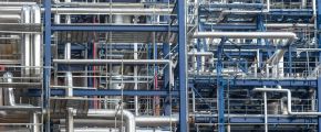 Ввод в эксплуатацию высокотехнологичного комплекса переработки нефти "Евро+" Московского НПЗ Ввод в эксплуатацию высокотехнологичного комплекса переработки нефти "Евро+" Московского НПЗ