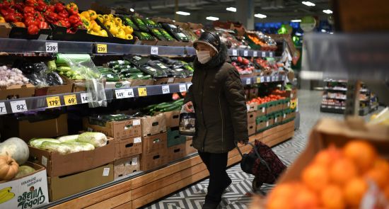 Предновогодняя торговля в магазине "Пятерочка"