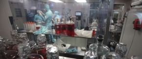 Интервью с начальником отделения коронавирусной вакцины Центра им. Чумакова К. Гришиной