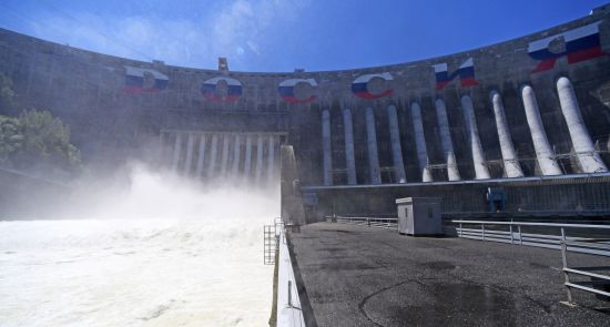 Водосброс на Саяно-Шушенской ГЭС