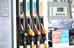 Автозаправочная станция "Транснефть" в Москве.