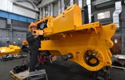 Тракторный завод "ДСТ-Урал"