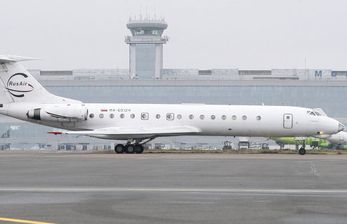 Самолет ТУ-134 в аэропорту Домодедово 