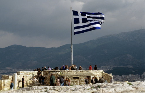 Греческий флаг на смотровой площадке Акрополя
